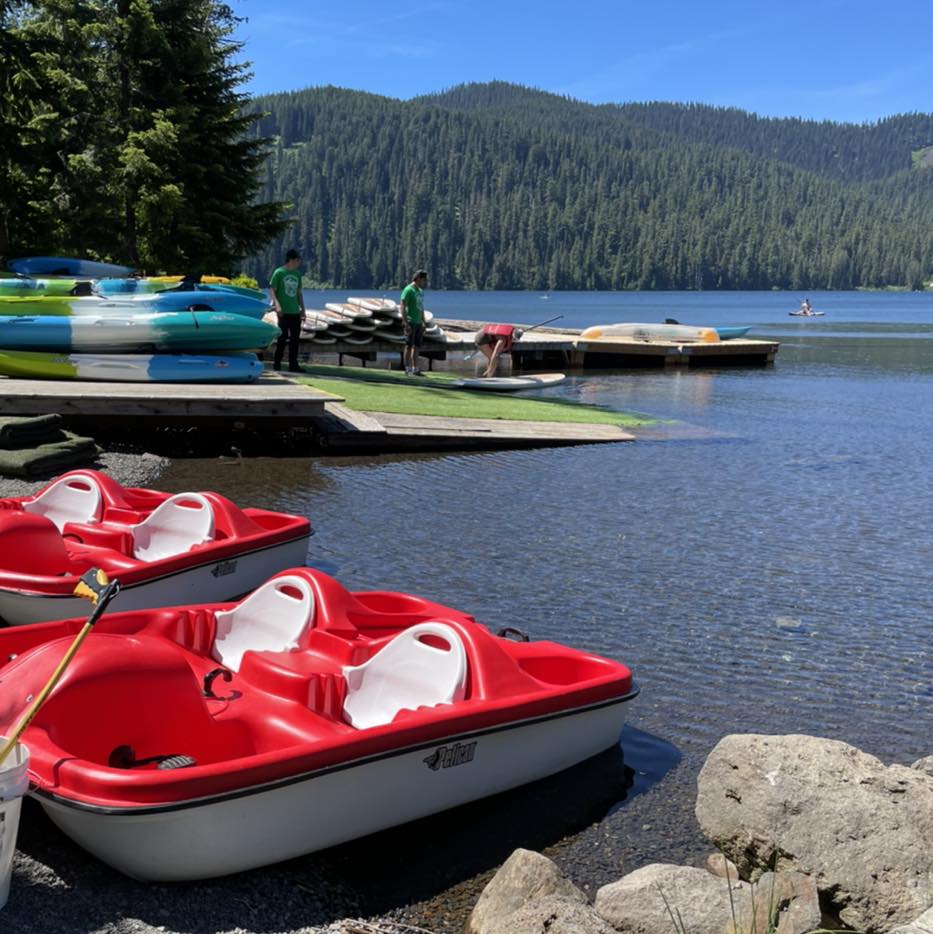 Mt Hood boat rentals Lost Lake